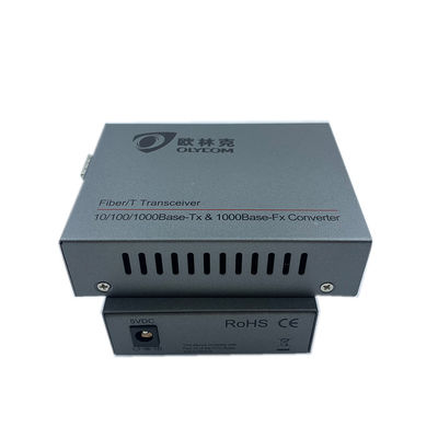 IP Kameralar için Tek Modlu LC SFP POE Fiber Medya Dönüştürücü 10/100/1000M